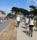 photo de personnes à vélo lors d'un rallye organisé avec les services incentive de La Baule événements