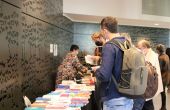 Congressistes à l'accueil du palais des congrès lors d'un événement professionnel organisé par la Baule Evenements